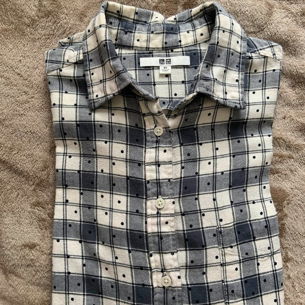 Uniqlo Women's XS Long Sleeve Plaid Shirt